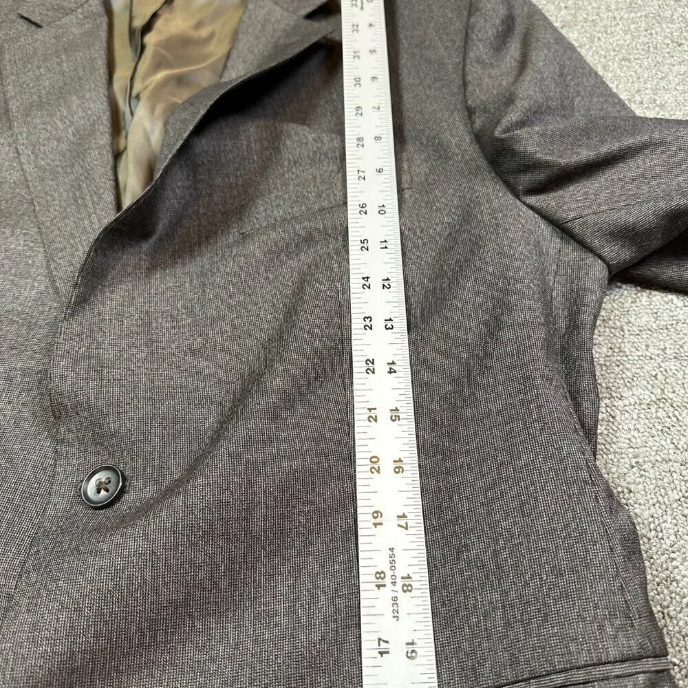 Banana Republic Modern Fit Men's Suit Sport Coat Jacket 100% Wool Size 42 Short